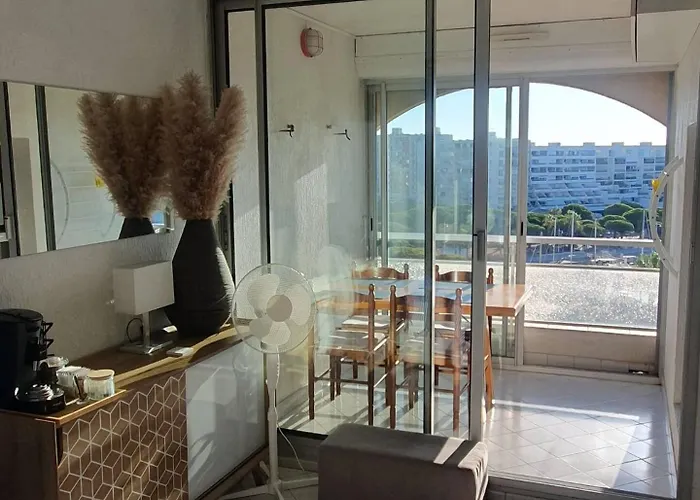 Agreable F2 Loggia Vue Port Parking *