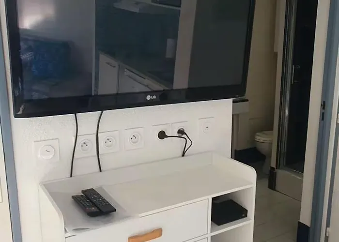 Διαμέρισμα Agreable F2 Loggia Vue Port Parking *