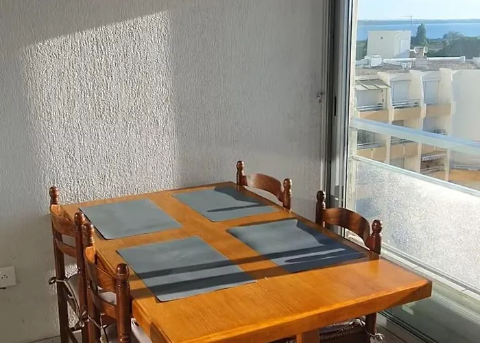 Διαμέρισμα Agreable F2 Loggia Vue Port Parking *